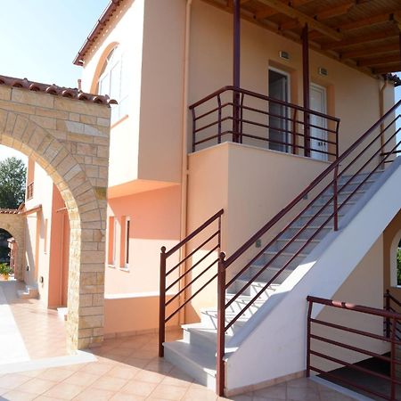 Drepano  Maria'S Filoxenia Suites מראה חיצוני תמונה