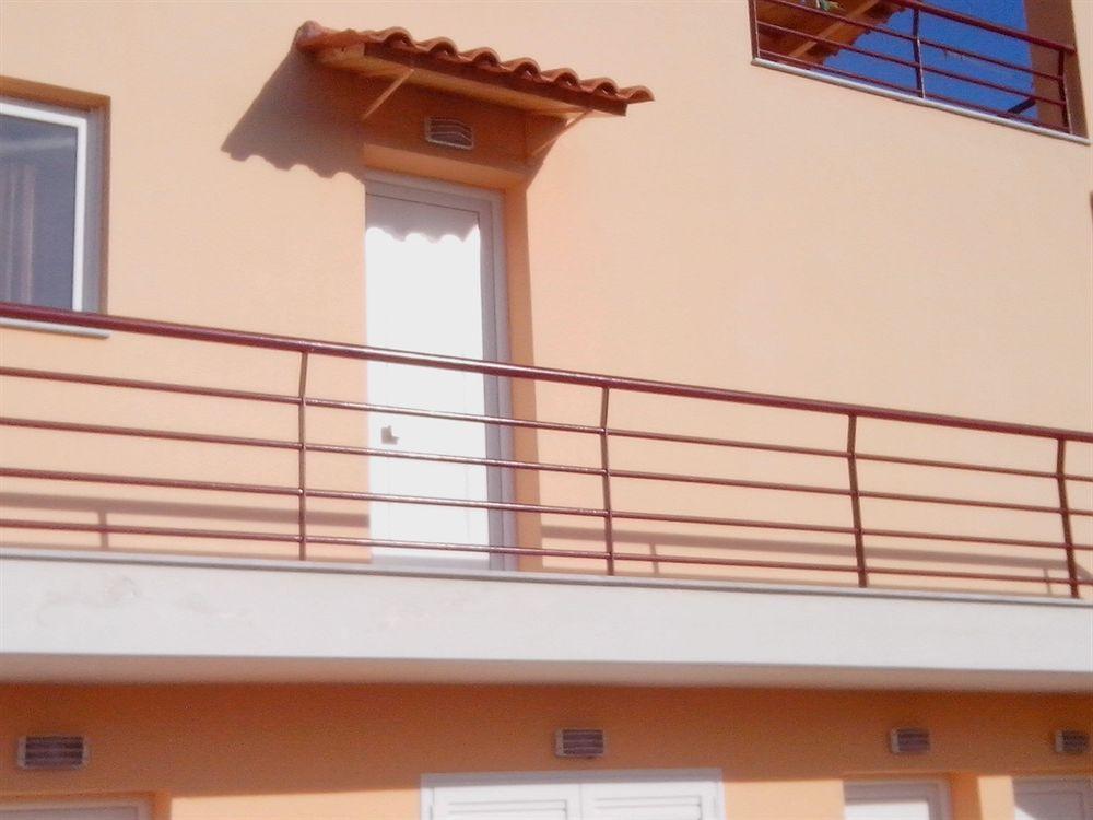 Drepano  Maria'S Filoxenia Suites מראה חיצוני תמונה