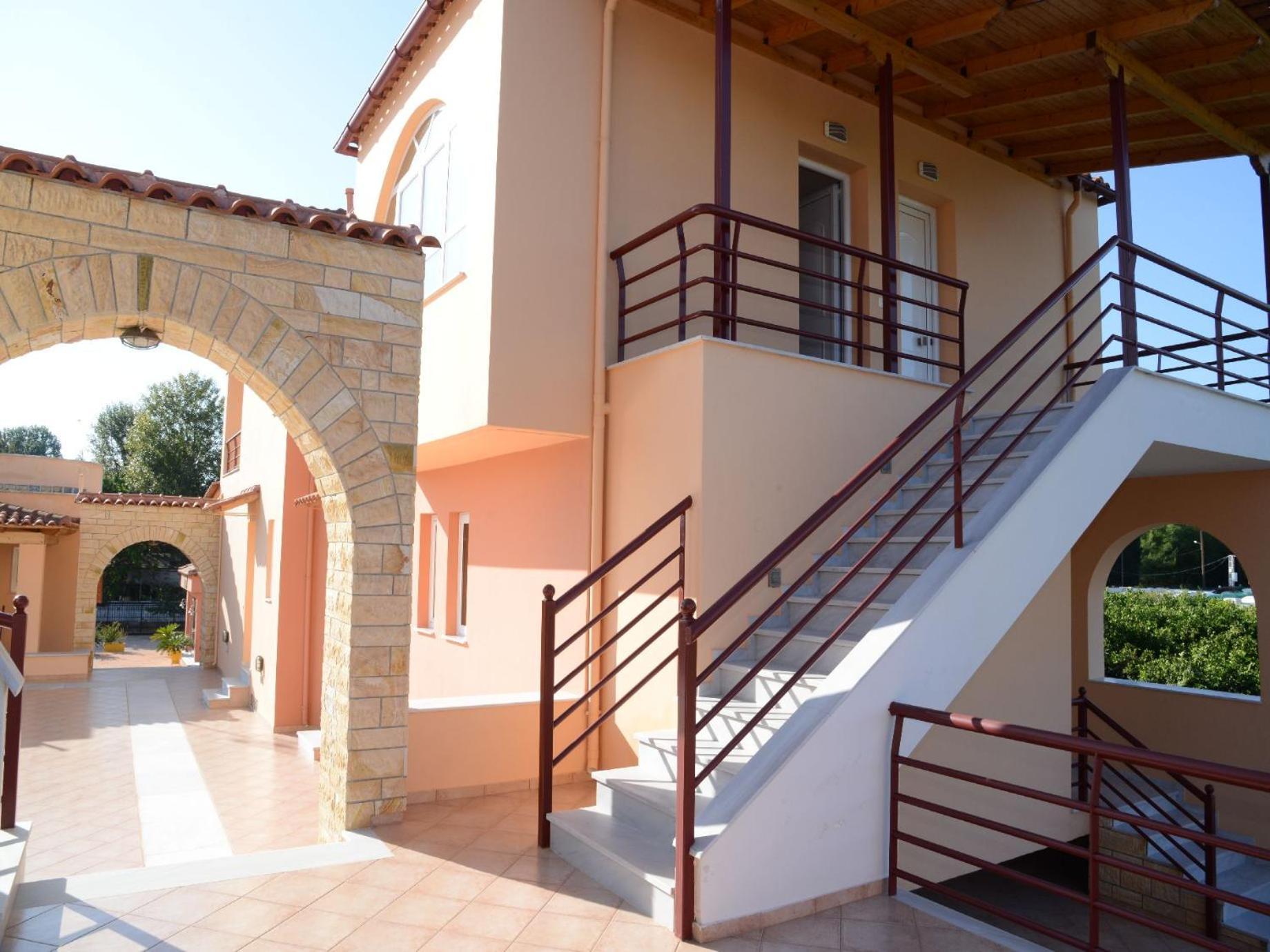 Drepano  Maria'S Filoxenia Suites מראה חיצוני תמונה