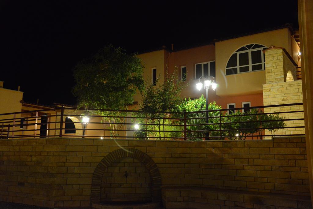 Drepano  Maria'S Filoxenia Suites מראה חיצוני תמונה