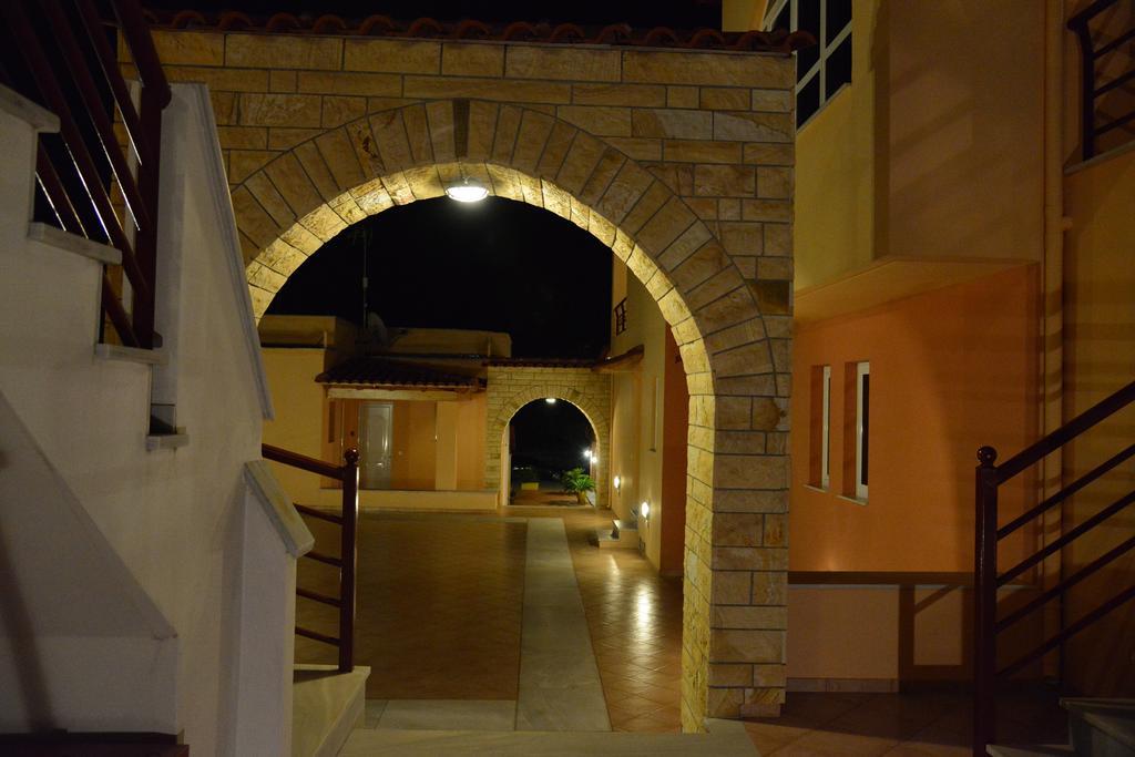 Drepano  Maria'S Filoxenia Suites מראה חיצוני תמונה