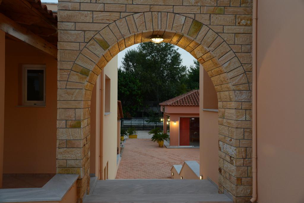Drepano  Maria'S Filoxenia Suites מראה חיצוני תמונה