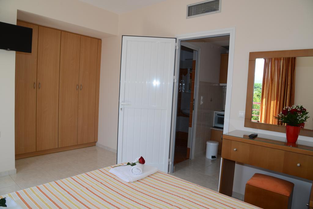 Drepano  Maria'S Filoxenia Suites מראה חיצוני תמונה